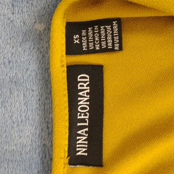 Nina Leonard vintage mustard yellow half sleeve blouse with tassles - Picture 8 of 9